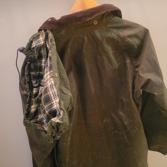 Men's Barbour Waxed Jacket - Picture 8 of 8